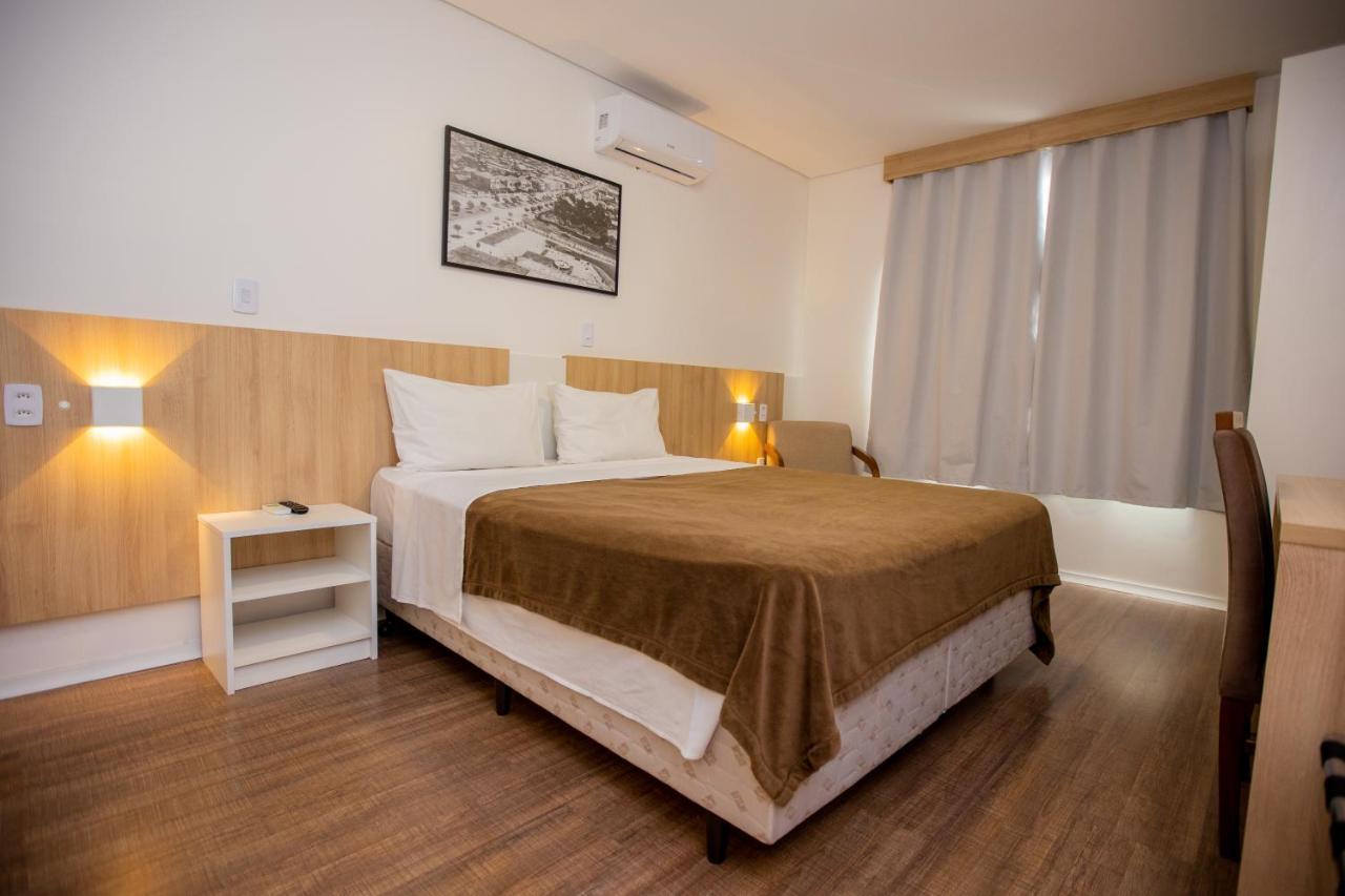 Tri Hotel Chapecó Buitenkant foto