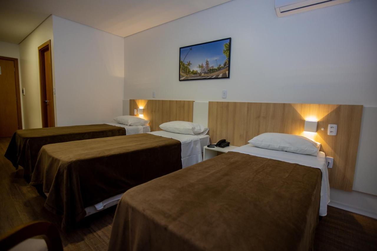 Tri Hotel Chapecó Buitenkant foto