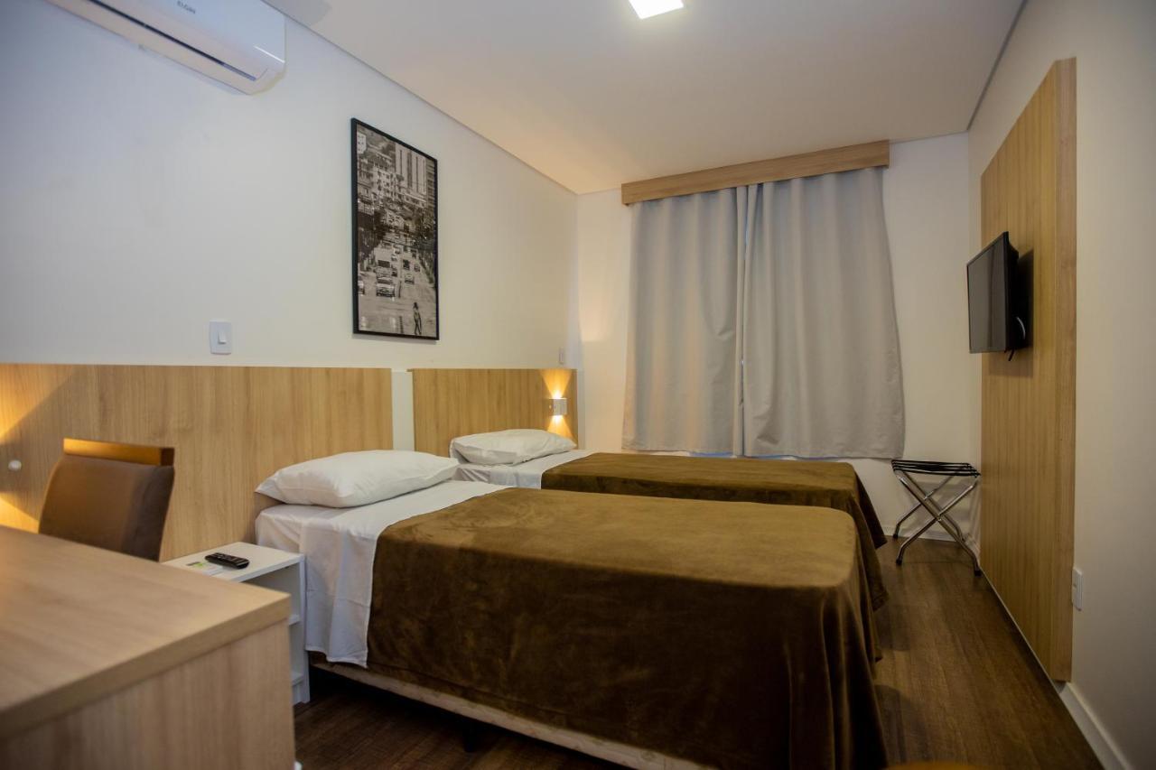 Tri Hotel Chapecó Buitenkant foto