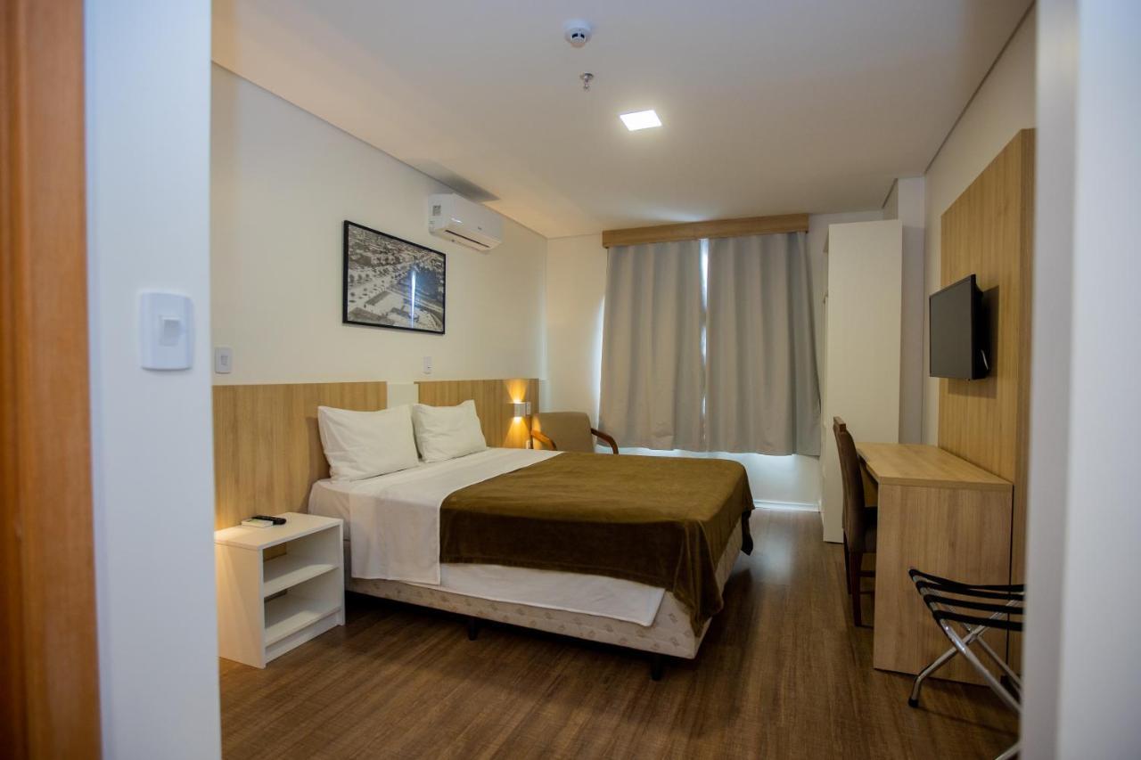 Tri Hotel Chapecó Buitenkant foto